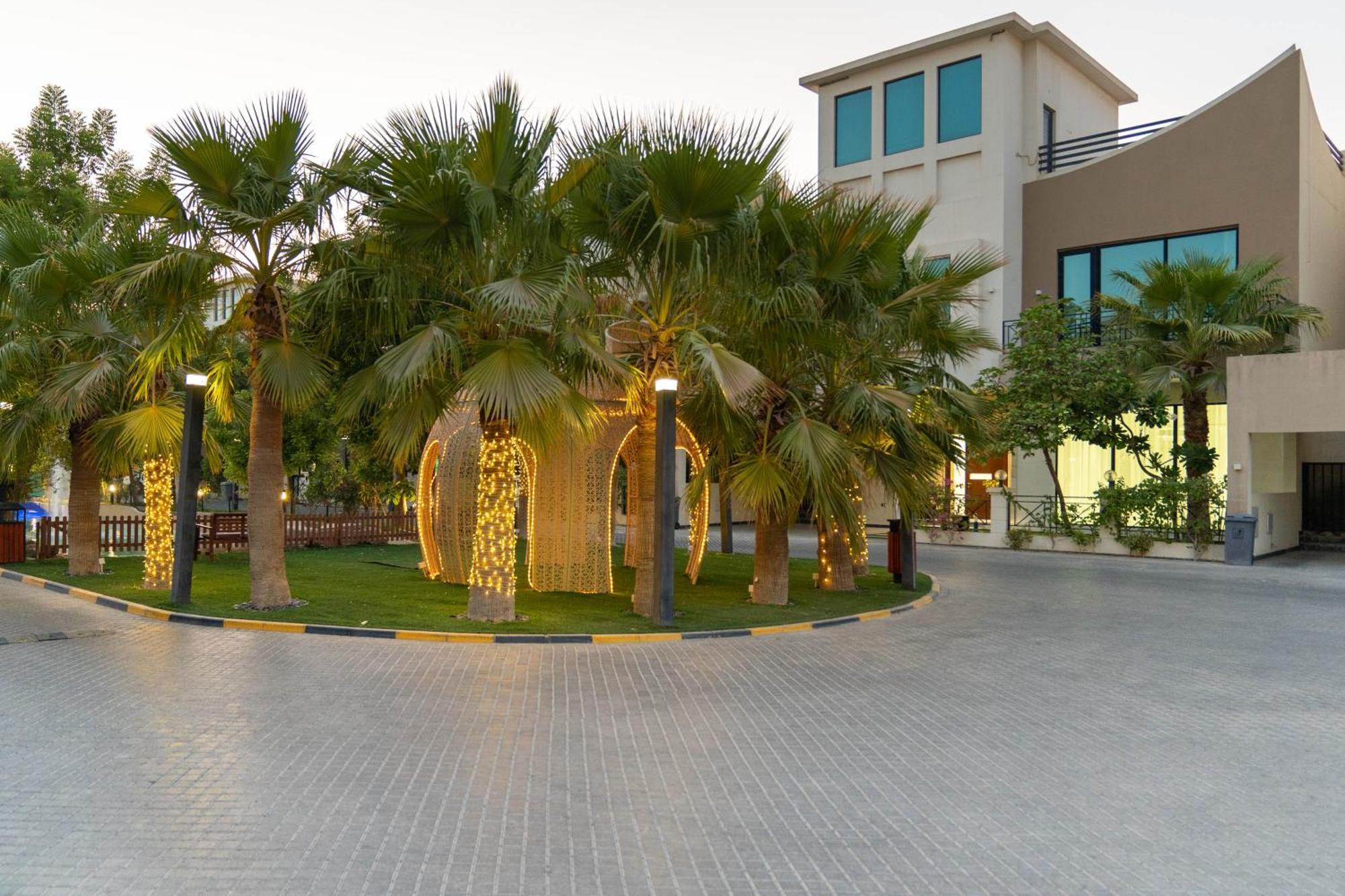 Nordic Resort Manama Exterior photo